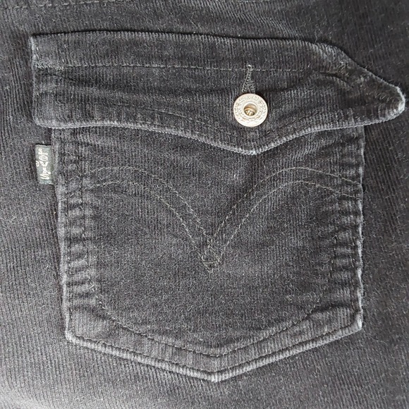 Levi's 515 Women's Black Corduroy Boot Cut Pants Size 6M Back Pocket Flaps - Picture 2 of 12